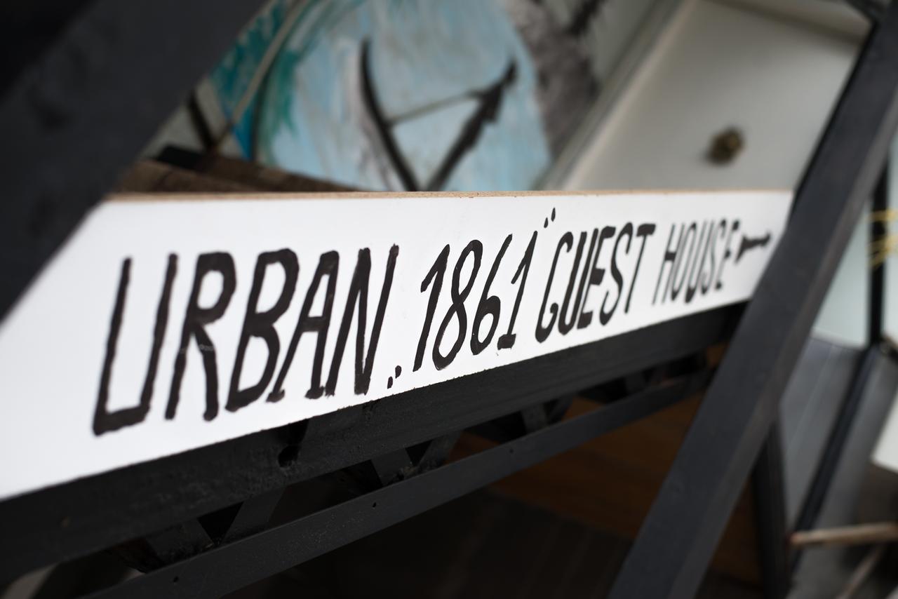 ホテル Urban 1861 ティビリシ エクステリア 写真